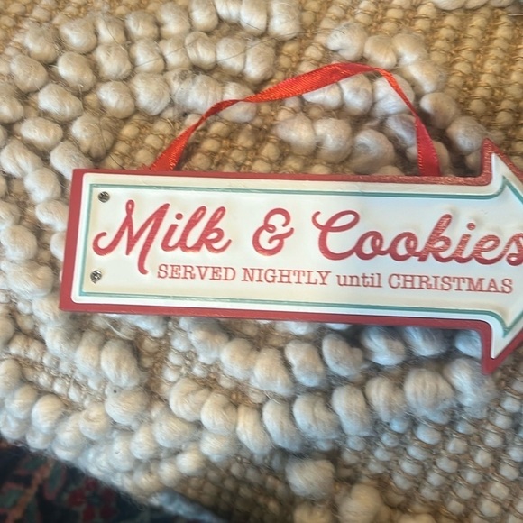 NWT Christmas tree ornament santa arrow 6 in wooden by gallerie 2 - Picture 2 of 5